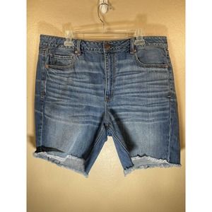 American Eagle Shorts Cut Off Mom Jean Style Size 18 Light Distress